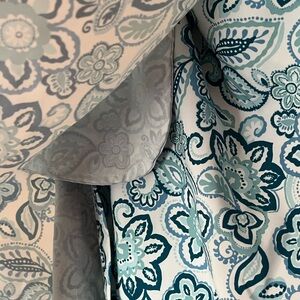 3 ripskirts.  Xxl. Like New